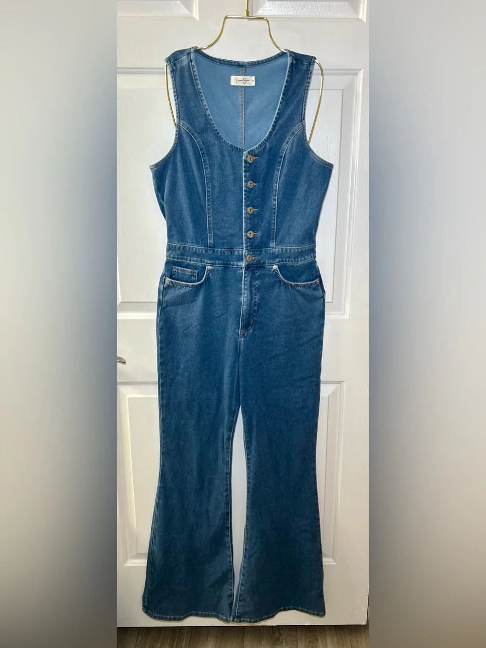 ✨ Jessica Simpson Denim Flare Jumpsuit Whishered Blue Retro 70s Size 8 - Picture 2 of 8